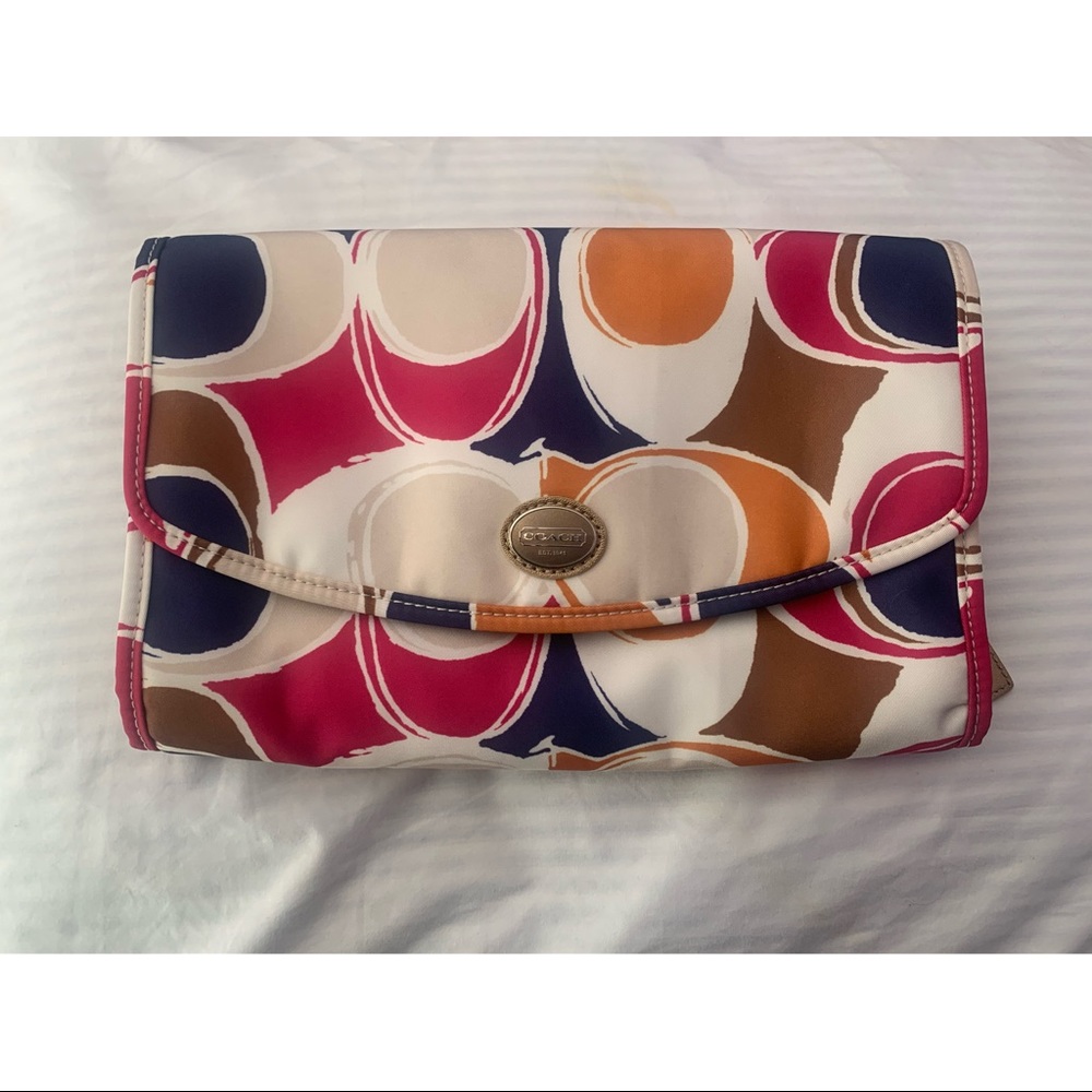 COACH hanging makeup case